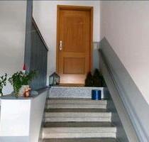 3 Raum Dachgeschosswohnung - 419,00 EUR Kaltmiete, in Reichenbach im Vogtland (PLZ: 08468)