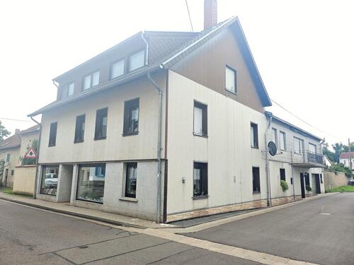 Foto - 15 Zimmer Mehrfamilienhaus, Wohnhaus zum Kaufen in Wallerfangen