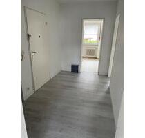 Zwei Zimmer Wohnung mit Balkon in zentraler Lage Erdgeschoss - Bad Pyrmont