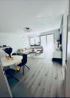 Foto - Top geschnittene 3,5 Zimmer Eigentumswohnung in Langen