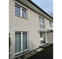 Moderne 4 Zimmer Maisonette-Wohnung in Gütersloh-Avenwedde