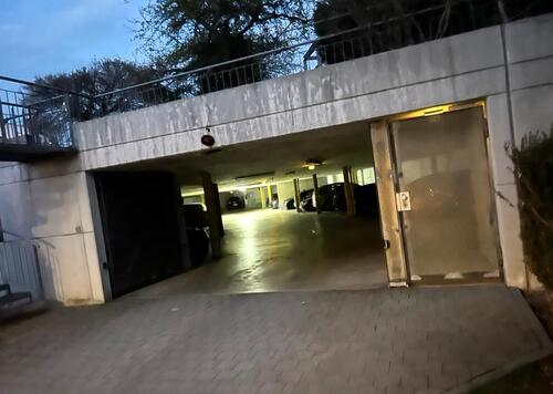 Foto - KFZ PKW Stellplatz Tiefgarage in Ulm Eichberg