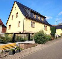 Gut erhaltenes Einfamilienhaus mit Garten in ruhiger Umgebung - Floh-Seligenthal