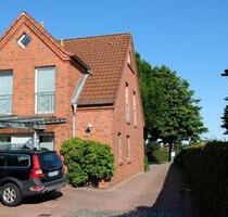 Individuells Wohnhaus - 1.100,00&nbsp;EUR Kaltmiete, ca.&nbsp; 170,00&nbsp;m&sup2; in Aurich (PLZ: 26605) Egels und Wallinghausen