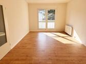 Foto - Wohlfühl-Atmosphäre: helle 3-Zi.-Whg. mit Balkon in ruhiger Lage