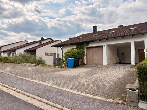 Foto - Mehrfamilienhaus, Wohnhaus zum Kaufen in Parsberg