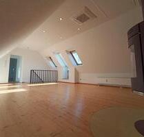 3-Raum-Whg. DG mit Einbauküche, Kamin, Klima - Dessau-Roßlau