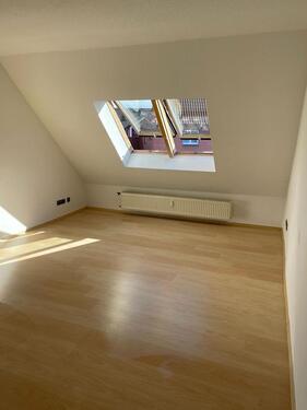Foto - Helle zwei Zimmer Wohnung mit Einbauküche in ruhiger Lage