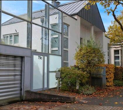 Foto - Erstklassiger Stellplatz für ihr Fahrzeug in TG E-Bredeney