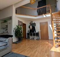 Helle möblierte Galerie-Wohnung 1,5 Zimmer - Würzburg Heuchelhof