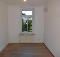 sonnige 3-Raumwohnung, 85qm, komplett renoviert, neue EK, Carport - Meerane