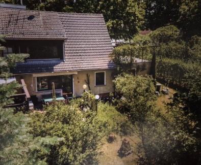 Foto - Charmante 5-Zimmer-Doppelhaushälfte mit Kamin, Garten & Garage –