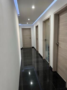 Foto - Helle, vollständig renovierte 3-Zimmer-Wohnung mit Westbalkon