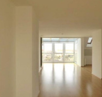helle 3 Zimmer Wohnung, EBK, Balkon, Wintergarten, Stellplatz - Halle (Saale) Damaschkestraße
