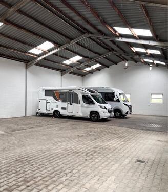 Foto - Stellplatz Unterstellplatz Garage Wohnmobil Wohnwagen