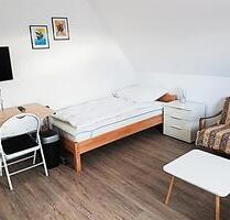 Helles freundliches Zimmer - 320,00&nbsp;EUR Kaltmiete, ca.&nbsp; 13,00&nbsp;m&sup2; in Essenbach (PLZ: 84051)