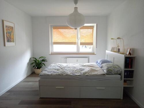 Foto - Frisch renovierte 4 Zi-Wohnung ca. 1 Km von der Innenstadt