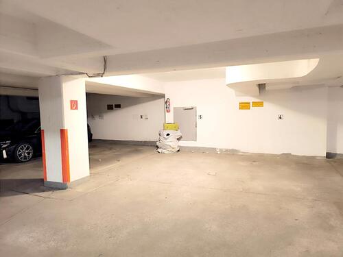 Foto - ArbeitenWohnen ohne Stress! Sicherer Stellplatz Bremen Zentrum!