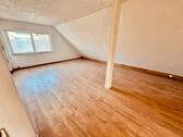 Foto - 3 Zimmer Dachgeschoss Wohnung - 1.000,00&nbsp;EUR Kaltmiete, ca.&nbsp; 20,00&nbsp;m&sup2;&nbsp;Wohnfl&auml;che