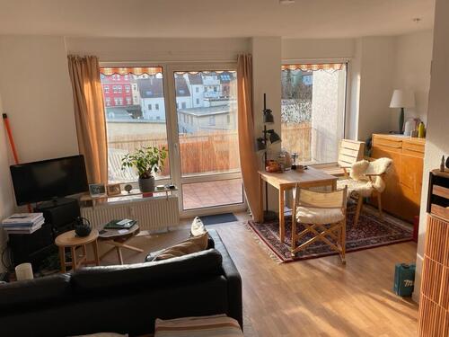 Foto - Untermiete Einzimmerwohnung lichtdurchflutet und sonnig 1.9.-1.3.