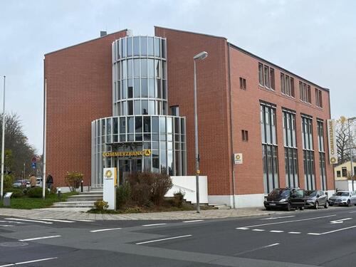 Foto - Gewerbefläche in zentraler Lage in Selb - ca. 630 m² auf 2 Etagen (1. + 2. OG) - barrierefrei mit Aufzug - mit Tiefgarage - gute Erreichbarkeit