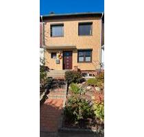 Schönes und Modernisiertes 4 Zimmer Reihenhaus in Rodenberg