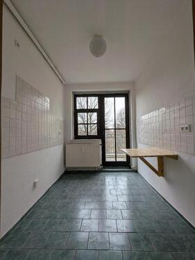 Foto - Praktische 2-Raum-Wohnung mit großem Balkon und Blick auf den Schlossteich