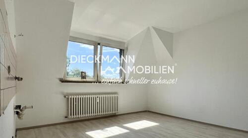 Foto - Renovierte Dachgeschosswohnung in ruhiger Lage