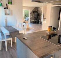 Vermietetes Zweifamilienhaus in Ailertchen – Kapitalanlage - Langenhahn