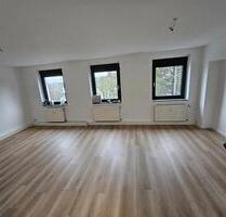 Renovierte 2 Zimmer Wohnung in Solingen - Mönchengladbach West