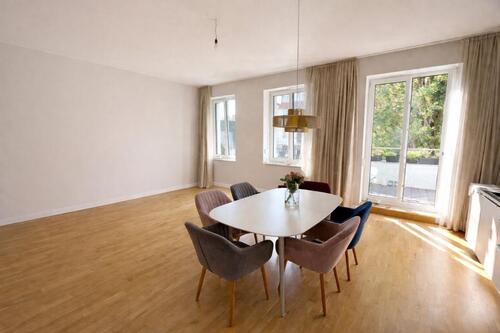 Foto - Wohnen mit Stil: 3-Zimmer-Wohnung in saniertem Altbau mit hochwertiger Ausstattung