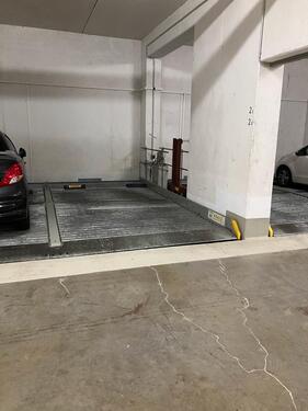 Foto - Tiefgarage Stellplatz - 75,00 EUR Miete,