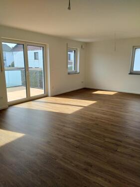 Foto - Großzügige EG Wohnung mit Terrasse und Gartenanteil