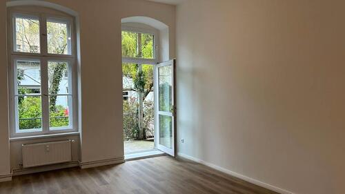 Foto - Modernisierte 2-Zimmer-Terrassenwohnung im Erstbezug mit Einbauküche & Badewanne I Unbefristet I Einzug per sofort!