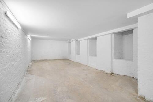 Foto - 59m² Lager Keller Lagerraum Hobbykeller am Schloss Chbg.