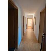 4 Zimmer Wohnung • 89 m² • Balkon • - Weilrod
