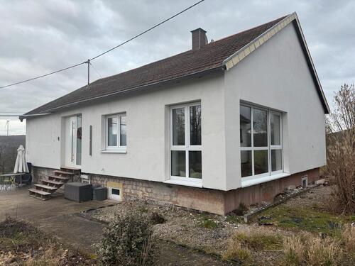 Foto - Energetisch saniertes Einfamilienhaus in ruhiger Lage