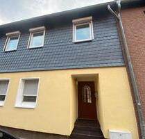 Zentrales kernsaniertes Haus mit Duplex Garage in Gronau (Leine)