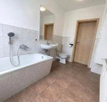 helle 2-Zimmer Wohnung in Burkhardtsdorf 63m²