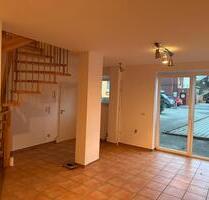 Kleines Häuschenseparater EingangEG+DGBüroPraxsisKüche - Wolfsburg Ehmen