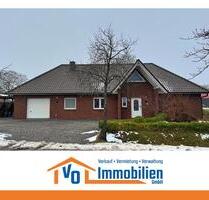 Wohnen auf einer Ebene: Großzügiger Bungalow mit überdachter Terrasse und Garage in Horsten - Friedeburg