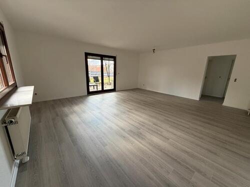 Foto - Hochwertig kernsanierte 3-Zimmer-Wohnung mit Terrasse & Garten