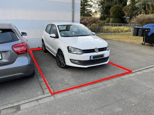 Foto - Pkw Stellplatz in Hilzingen, Mägdebergstr.1, bei Cafe KünzPost