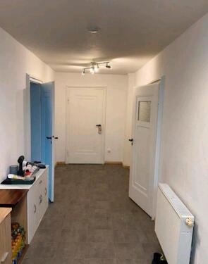 Foto - Großzügige 5-Raum-Wohnung mit Stellplatz