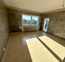 Mietwohnung in Solingen , 4 Zimmer gute Lage und viel Sonne