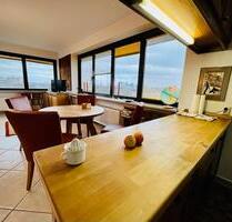 Panoramablick über Hamburg ( 2 Zimmer Wohnung im Mundsburgtower)