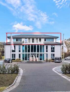 Foto - Modernes Büro im Dachgeschoss, repräsentativ & vielseitig nutzbar