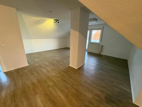 Foto - Attraktive 4 Zimmer-Wohnung - 860,00 EUR Kaltmiete,