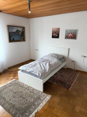 Foto - 1 Zimmer in Wohngemeinschaft - 590,00&nbsp;EUR Kaltmiete, ca.&nbsp; 30,00&nbsp;m&sup2;