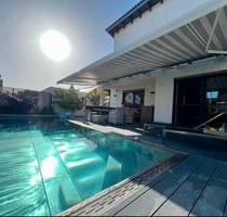 Modernes Einfamilienhaus mit Pool in Breiteich - Schwäbisch Hall